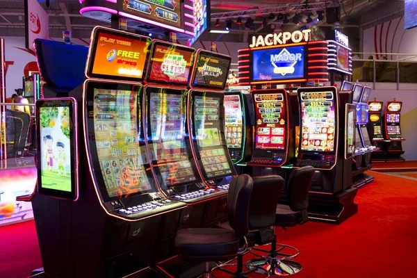Crazy Time wheel display with multiplier segments and live host interface